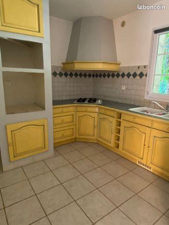 Maison à louer, 133m², Sarrians