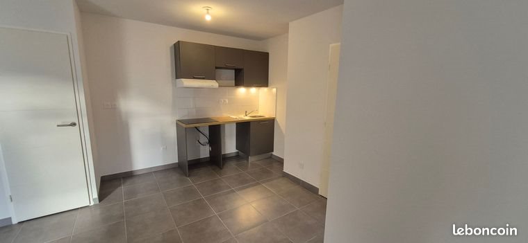 Appartement à louer, 44m², Vedène