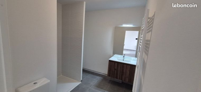 Appartement à louer, 44m², Vedène