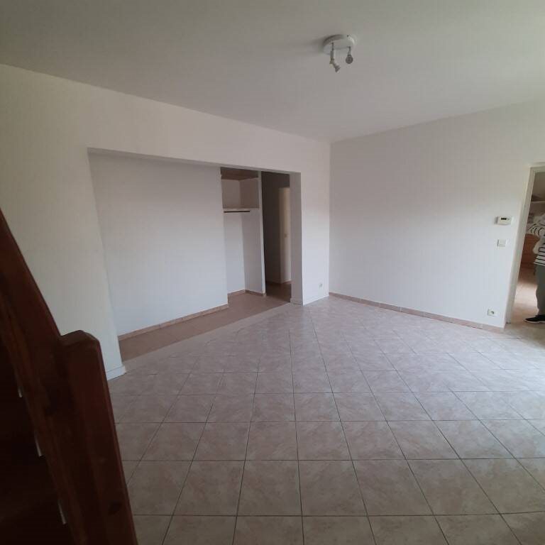 Appartement à louer, 102m², Saint-Saturnin-lès-Avignon