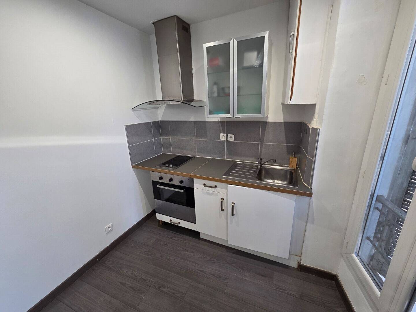 Appartement à louer, 23m², Nîmes