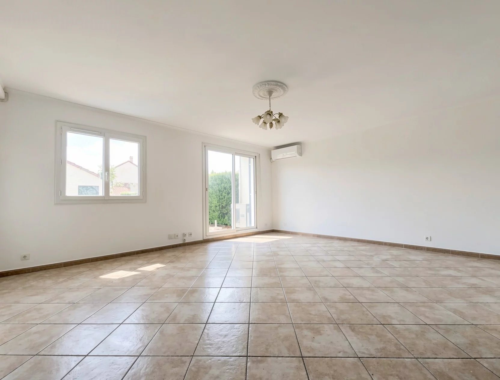 Maison à louer, 91m², Voisins-le-Bretonneux