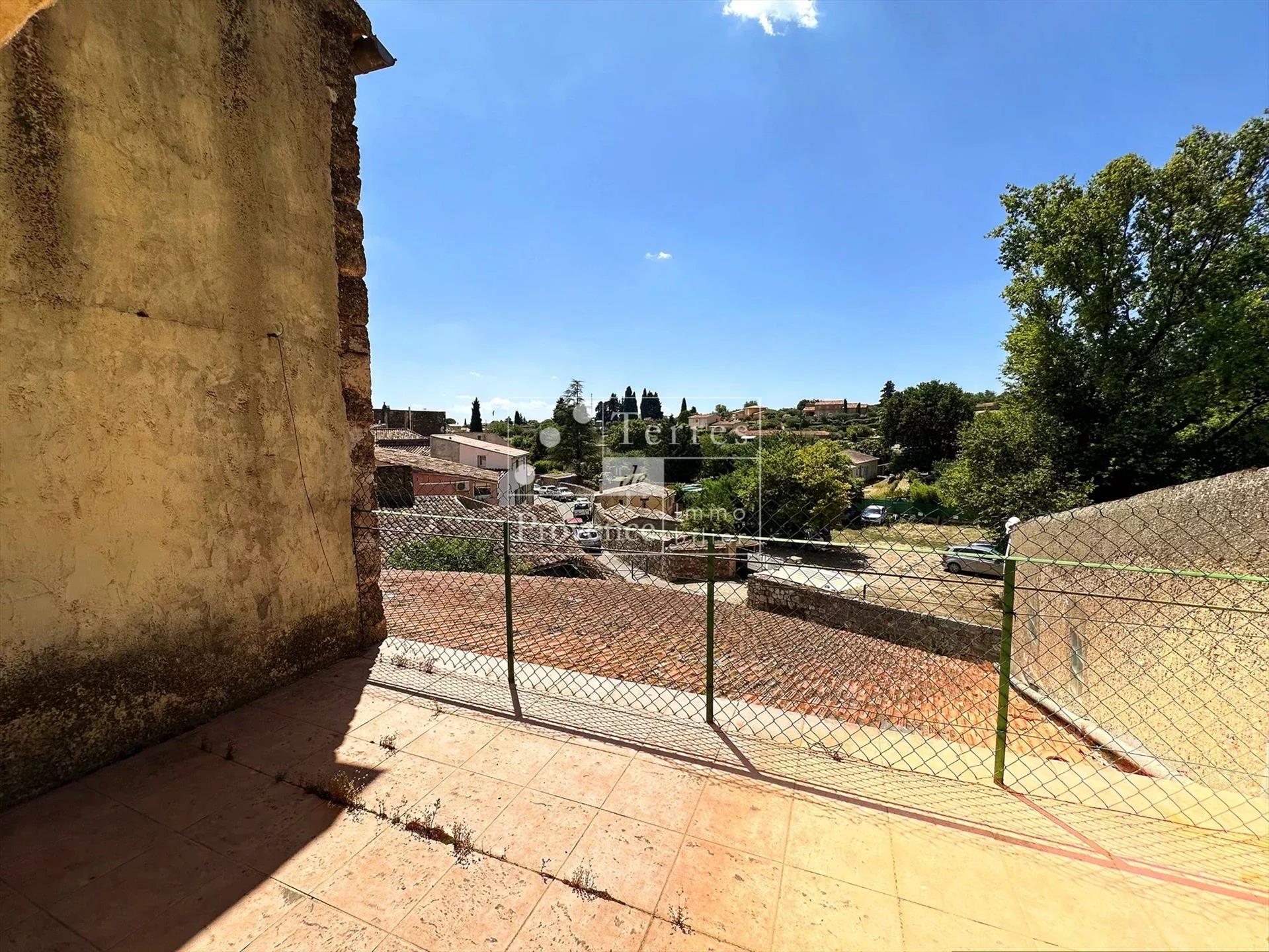 Village house of 98m2 in the heart of Aups, Var, Provence