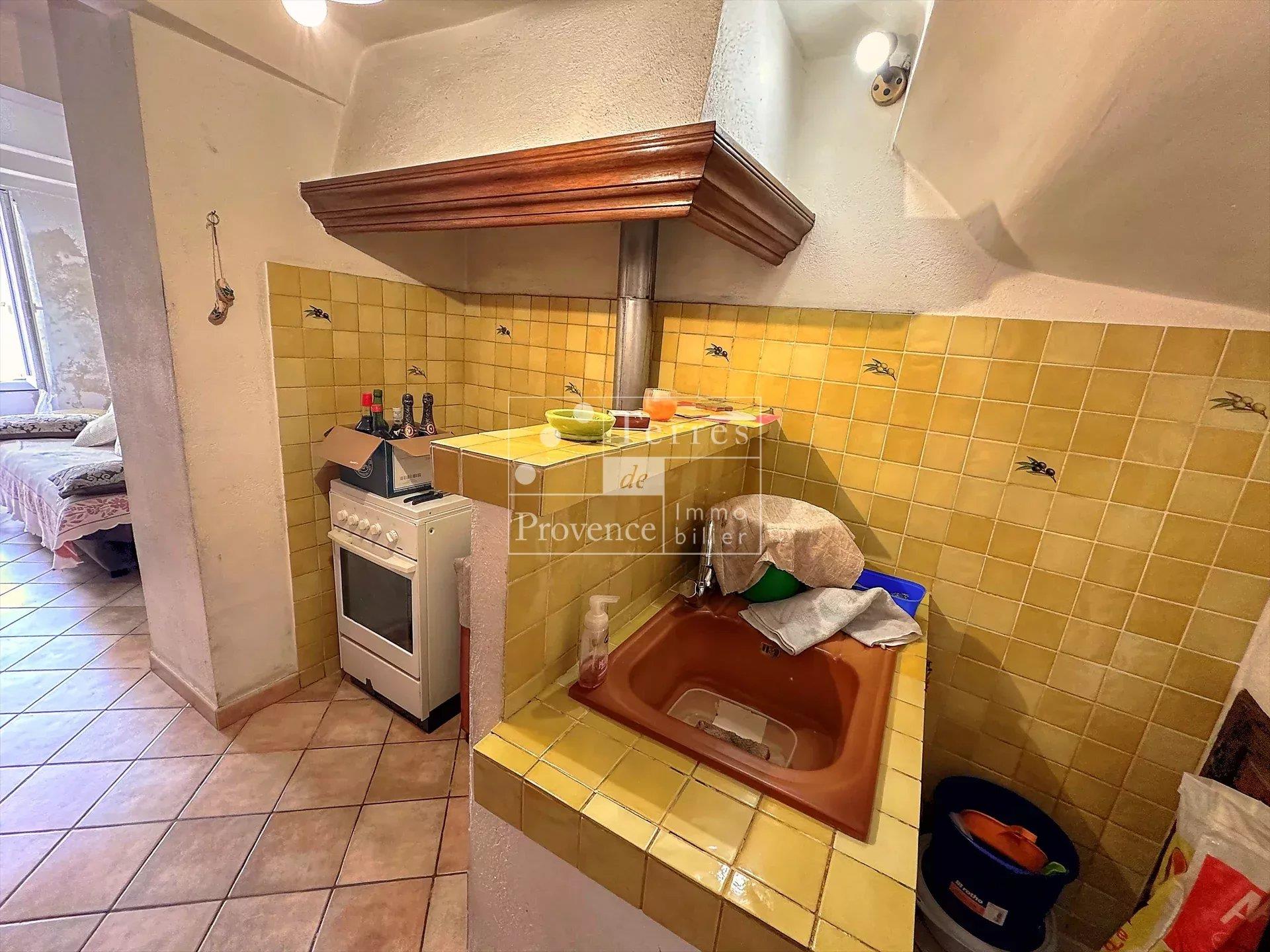 Village house of 98m2 in the heart of Aups, Var, Provence