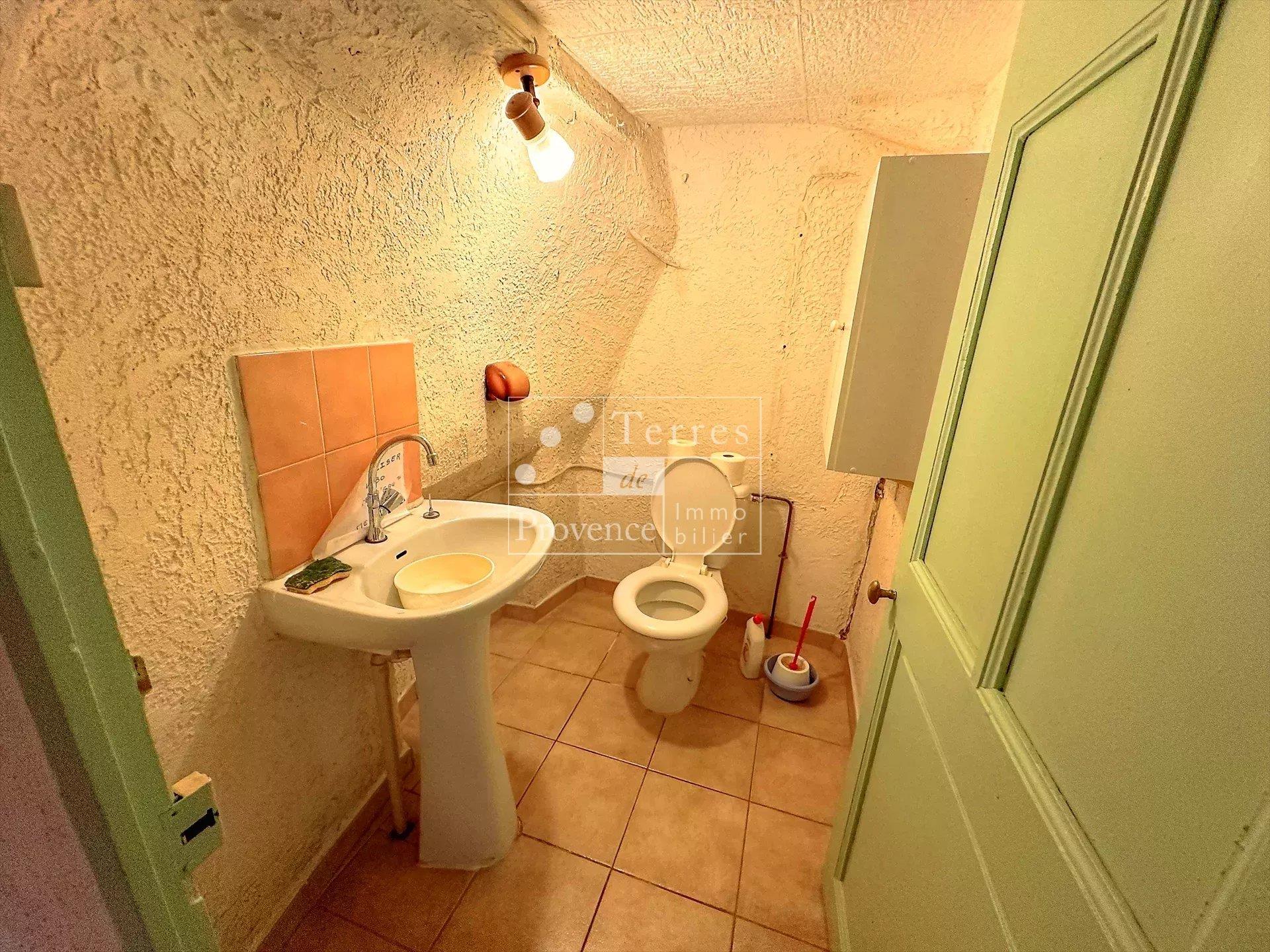 Village house of 98m2 in the heart of Aups, Var, Provence
