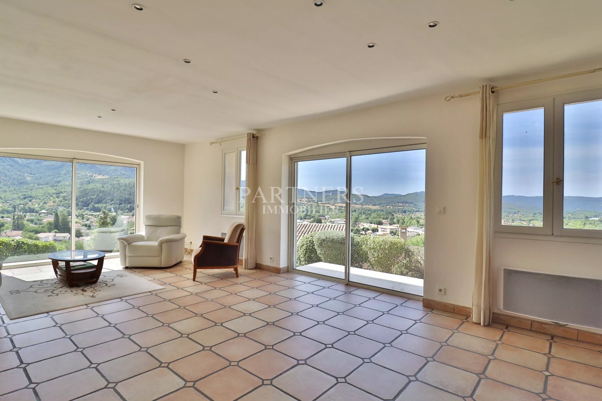 Maison à louer, 178m², Digne-les-Bains