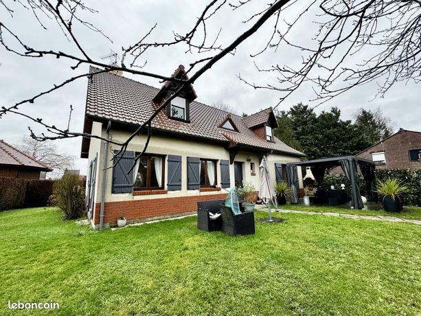 Maison à louer, 164m², Sains-en-Amiénois