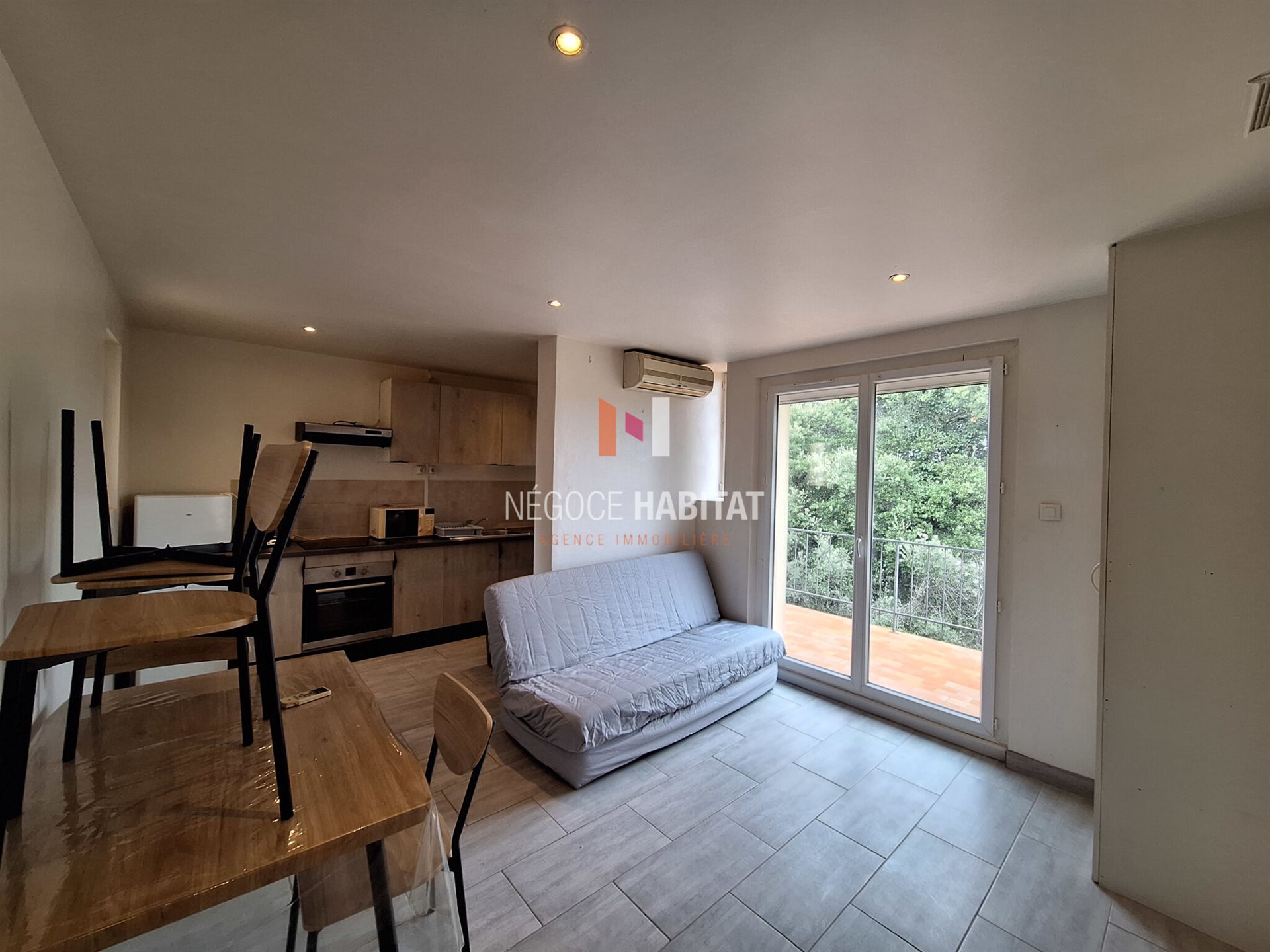 Appartement à louer, 31m², Argelliers
