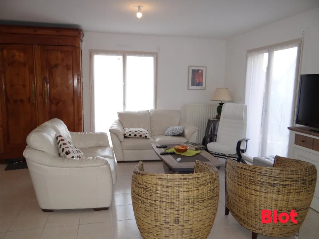 Maison à louer, 114m², Parthenay-de-Bretagne