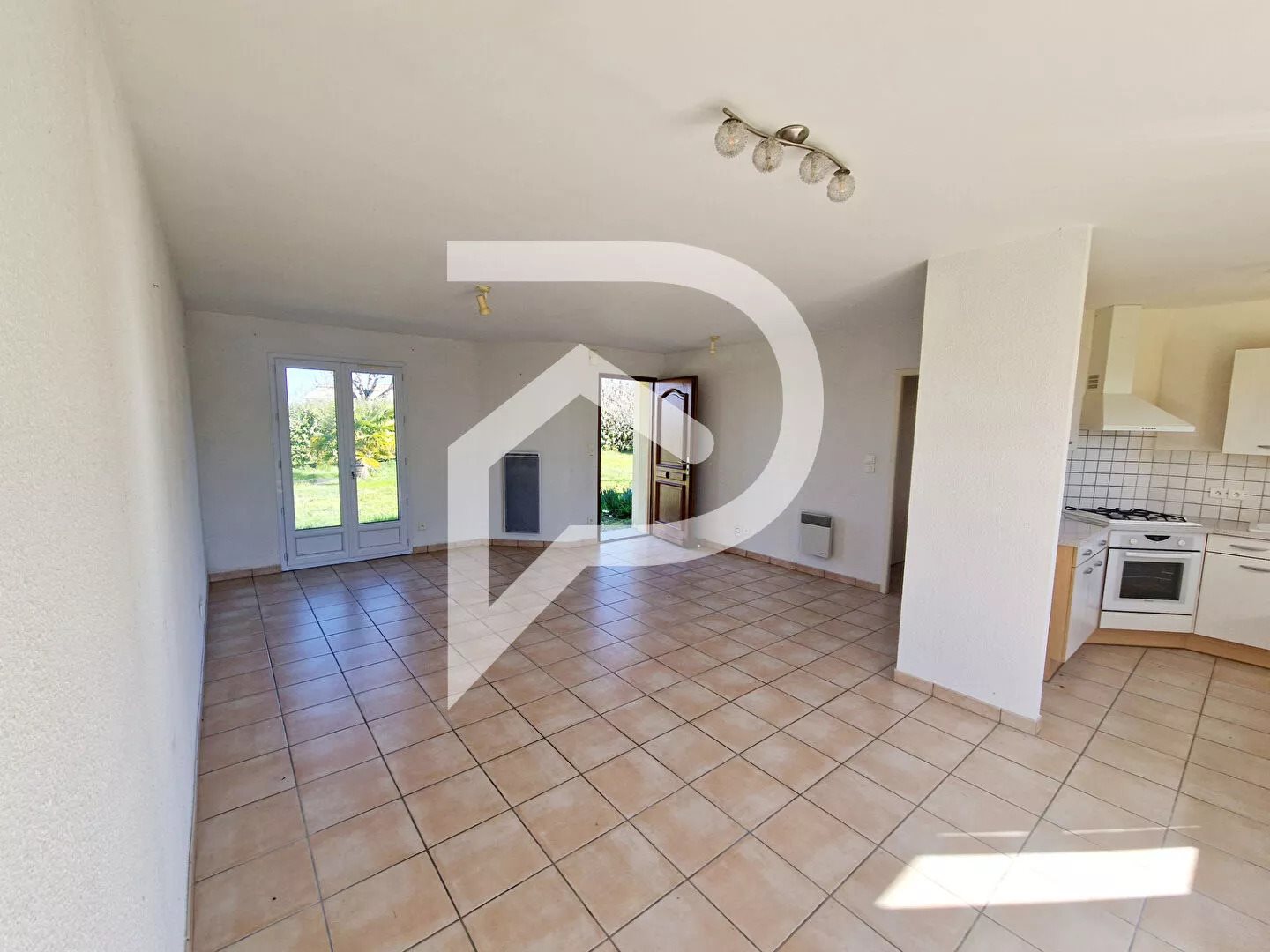 Maison à louer, 93m², Coursac