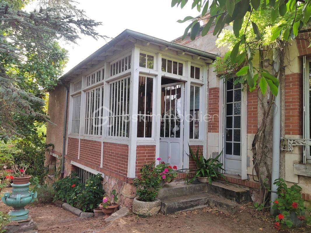 Maison à vendre, 220m², Saint-Amand-Montrond