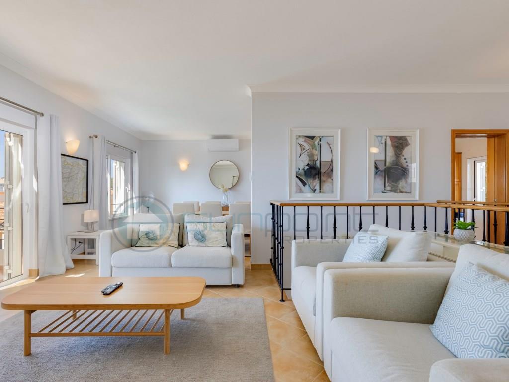 Modern 2 Bedroom Corner Townhouse with Sea Views - The View in Salema