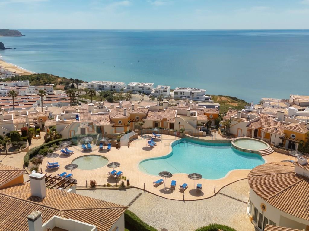 Modern 2 Bedroom Corner Townhouse with Sea Views - The View in Salema