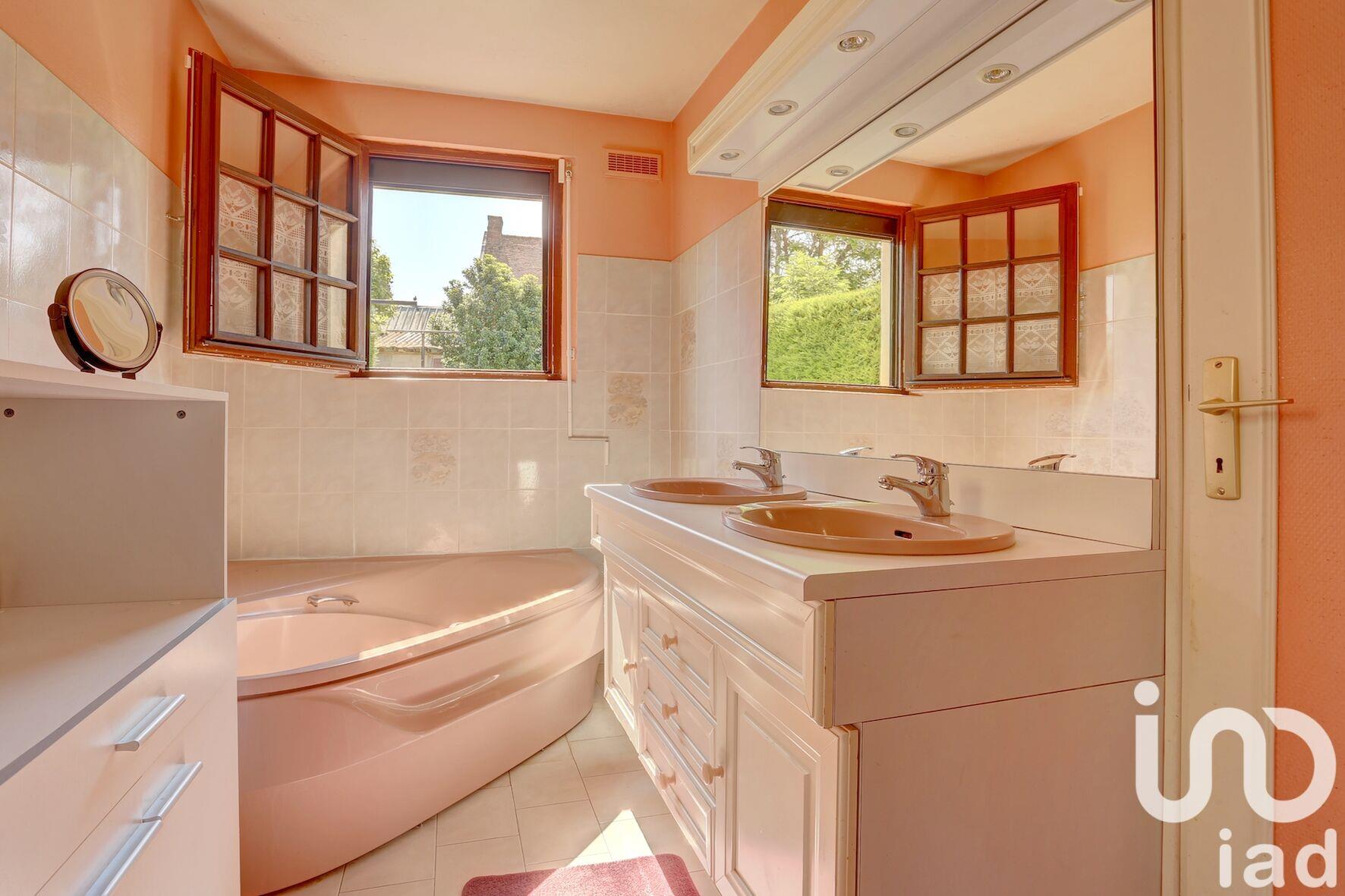 Maison à vendre, 205m², Saint-Etienne-sous-Bailleul