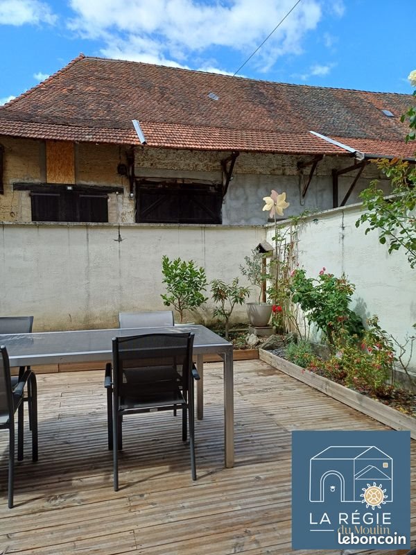 Maison à louer, 100m², La Bâtie-Montgascon