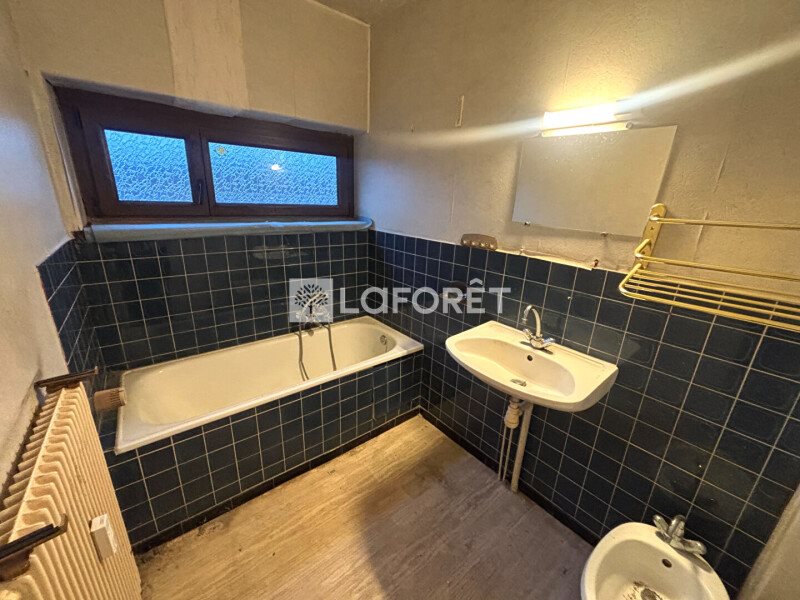 Appartement à vendre, 66m², Eloie