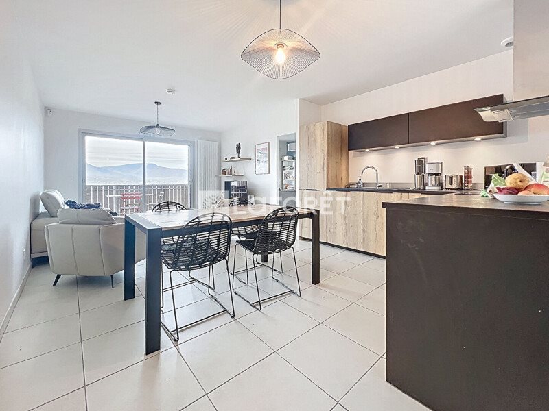 Appartement à louer, 83m², Barby