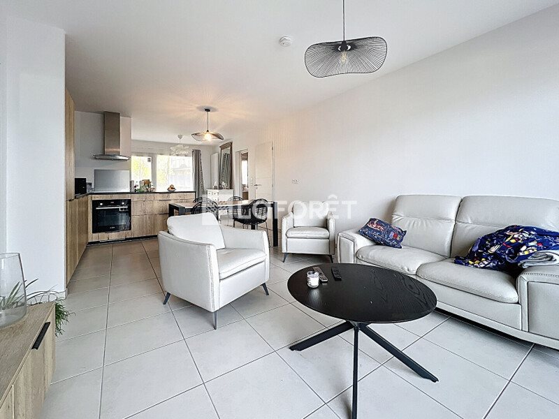 Appartement à louer, 83m², Barby