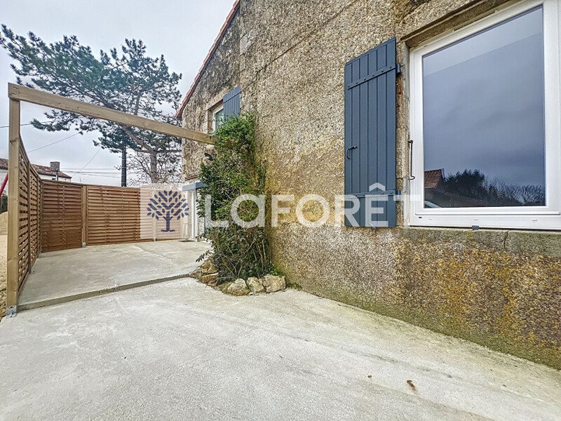 Maison à louer, 84m², Chiché