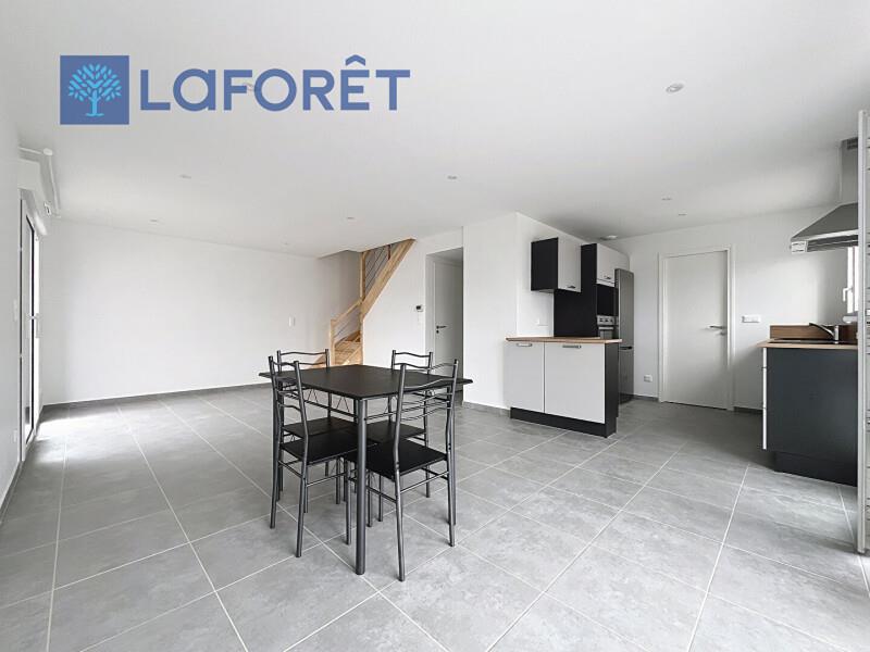 Maison à louer, 88m², Merlevenez