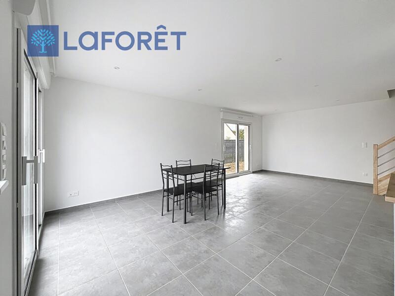 Maison à louer, 88m², Merlevenez