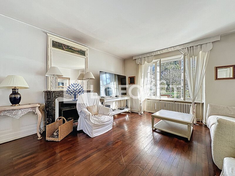 Maison à vendre, 226m², Bressuire