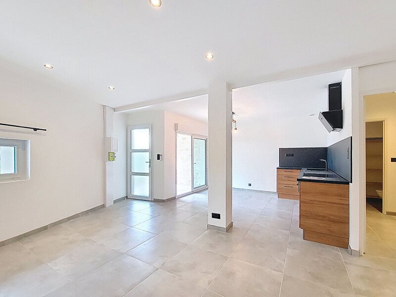 Maison à louer, 79m², Cavignac