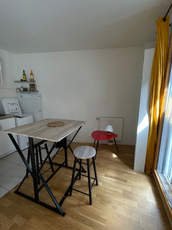 Appartement à louer, 25m², Paris 20ème