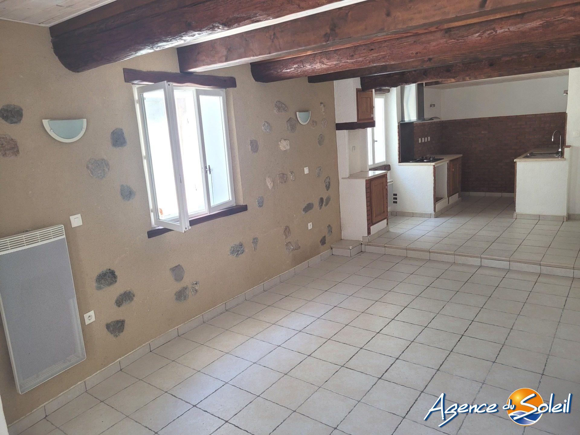 Maison à louer, 63m², Talairan