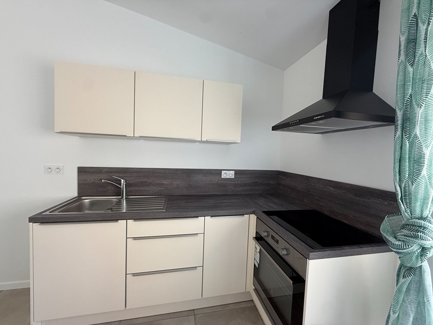 Maison à louer, 77m², Bains-sur-Oust
