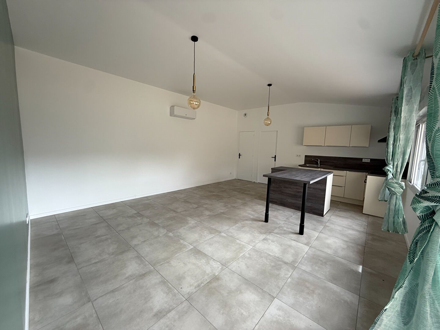 Maison à louer, 77m², Bains-sur-Oust