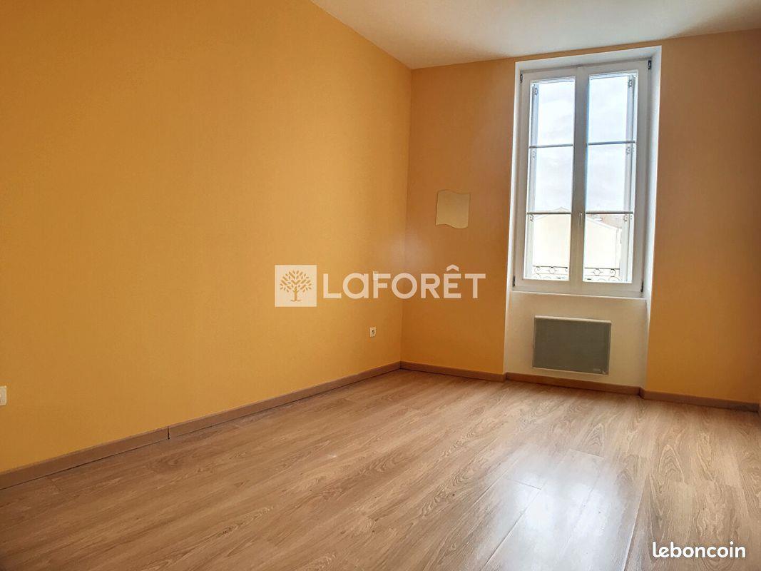 Appartement à louer, 31m², Saint-Memmie