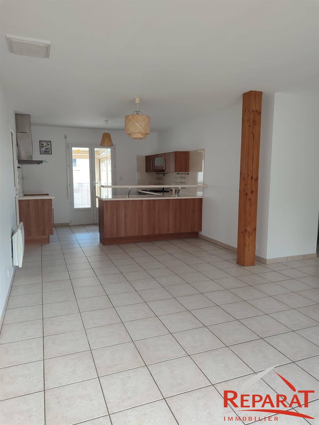 Maison à louer, 84m², Objat