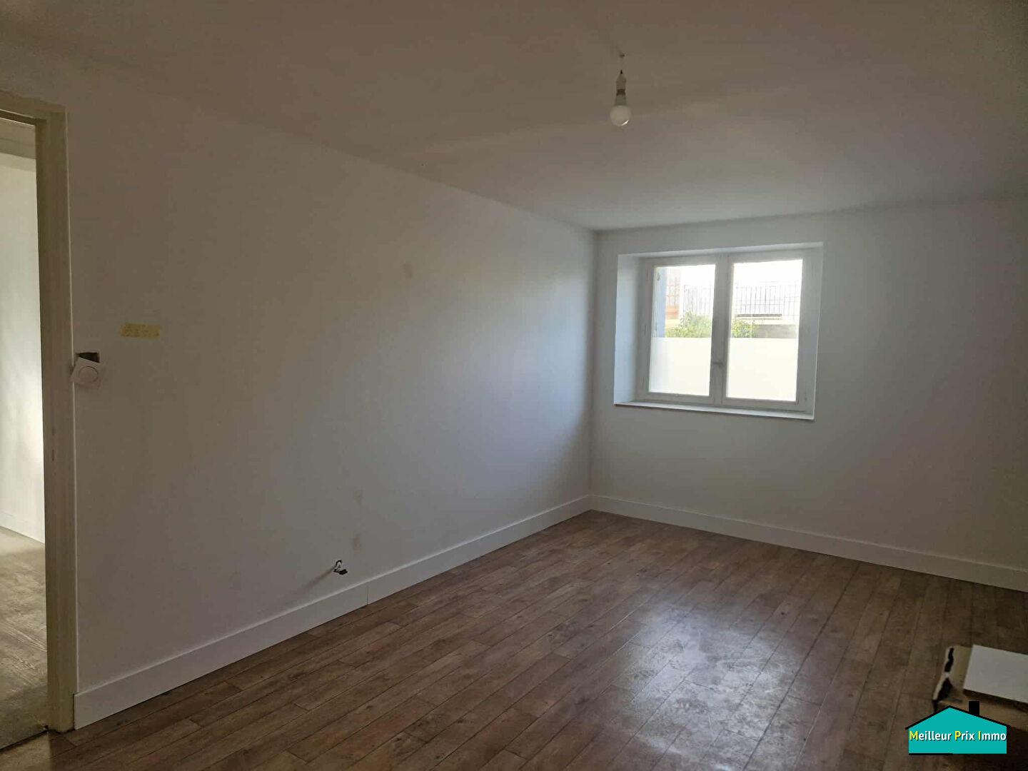 Maison à louer, 90m², Saint-Hilaire-de-Chaléons
