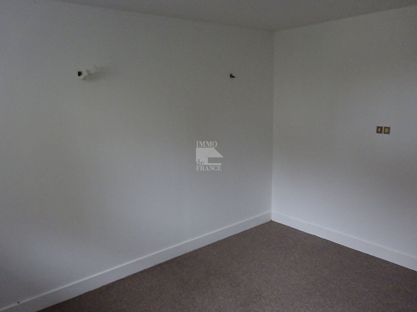 Maison à louer, 77m², Evron