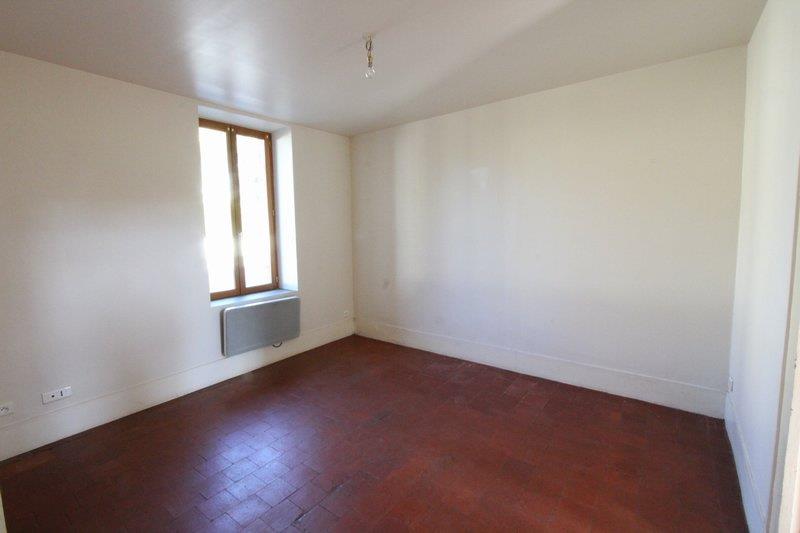 Appartement à louer, 47m², Sancergues
