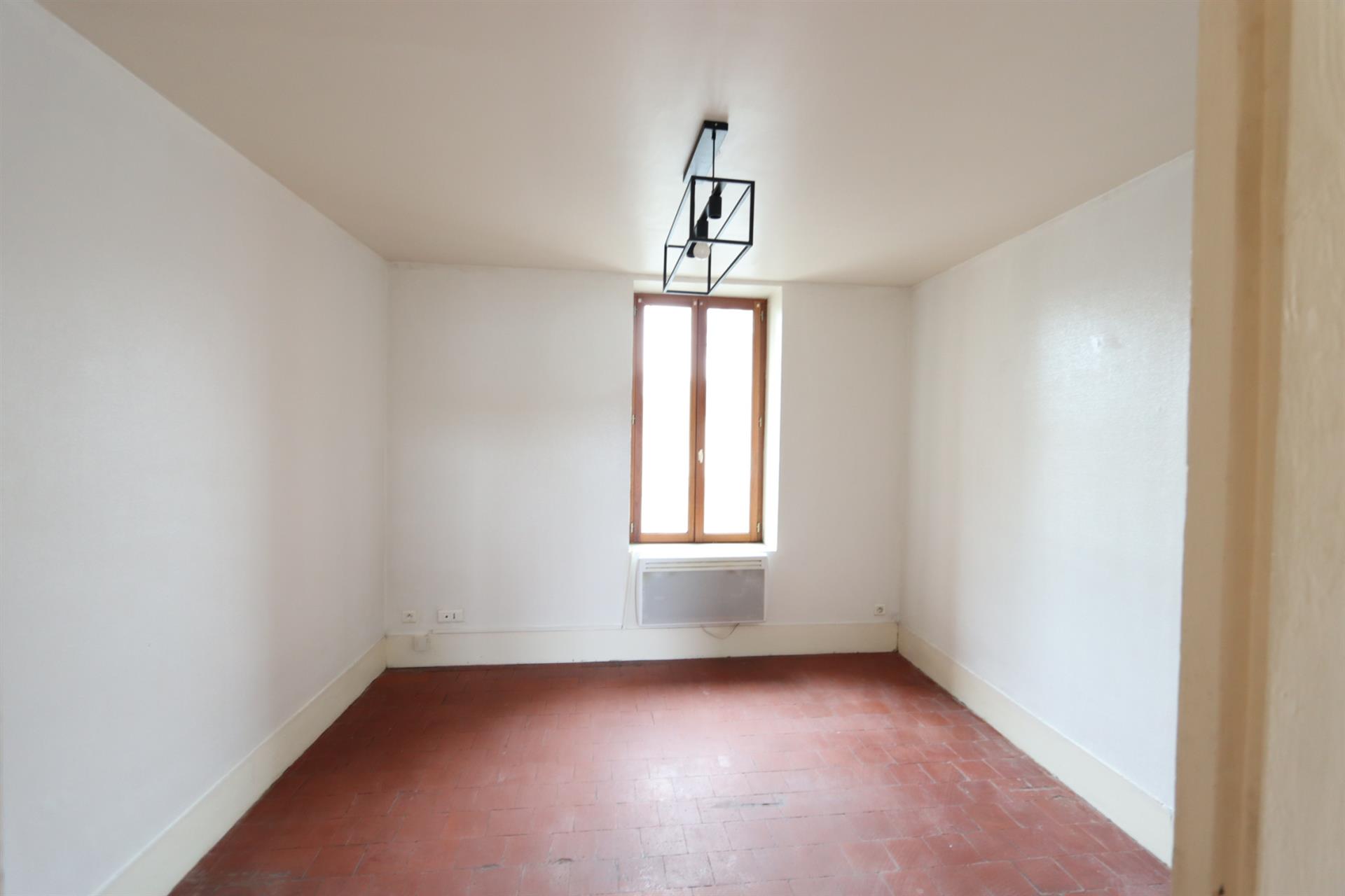 Appartement à louer, 47m², Sancergues
