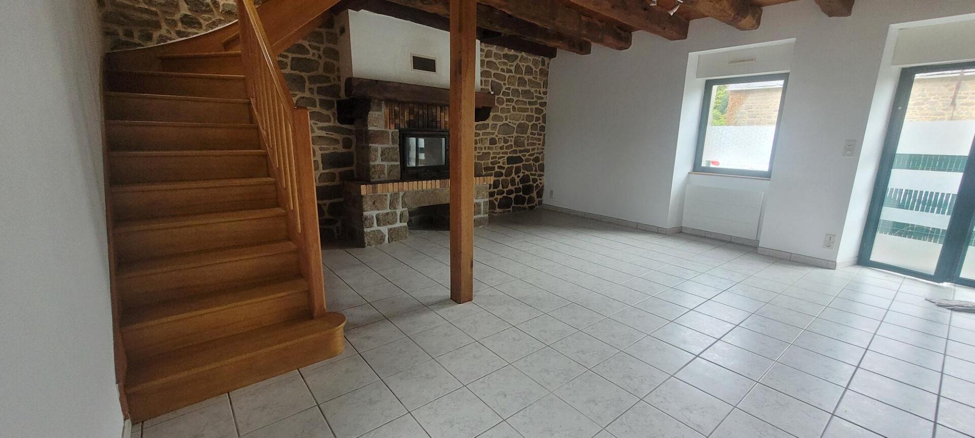 Maison à louer, 68m², Combourg