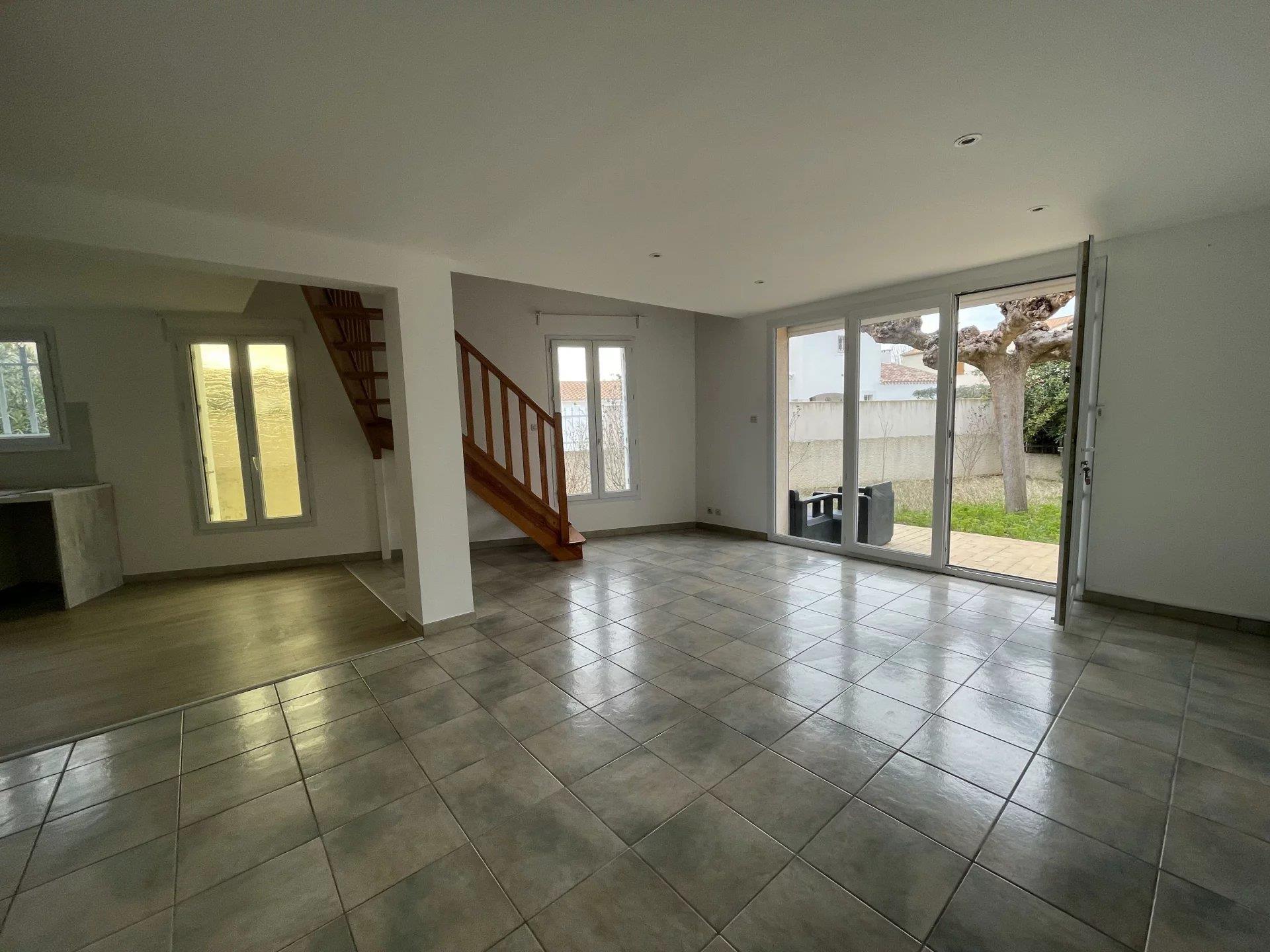 Maison à louer, 75m², Le Grau-du-Roi