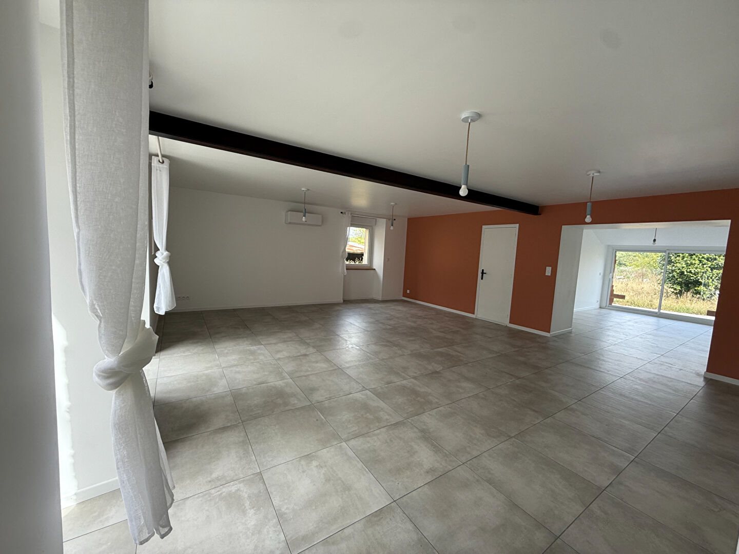 Maison à louer, 185m², Bains-sur-Oust