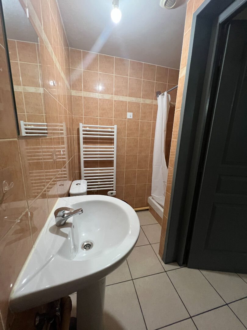 Appartement à louer, 30m², Pont-de-Chéruy