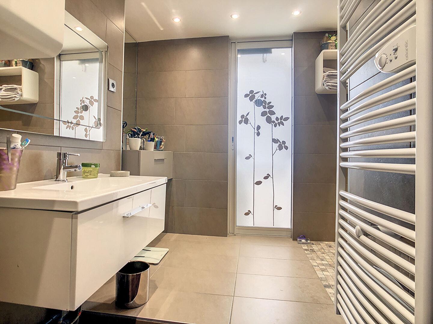 Appartement à vendre, 67m², Marseille 10ème