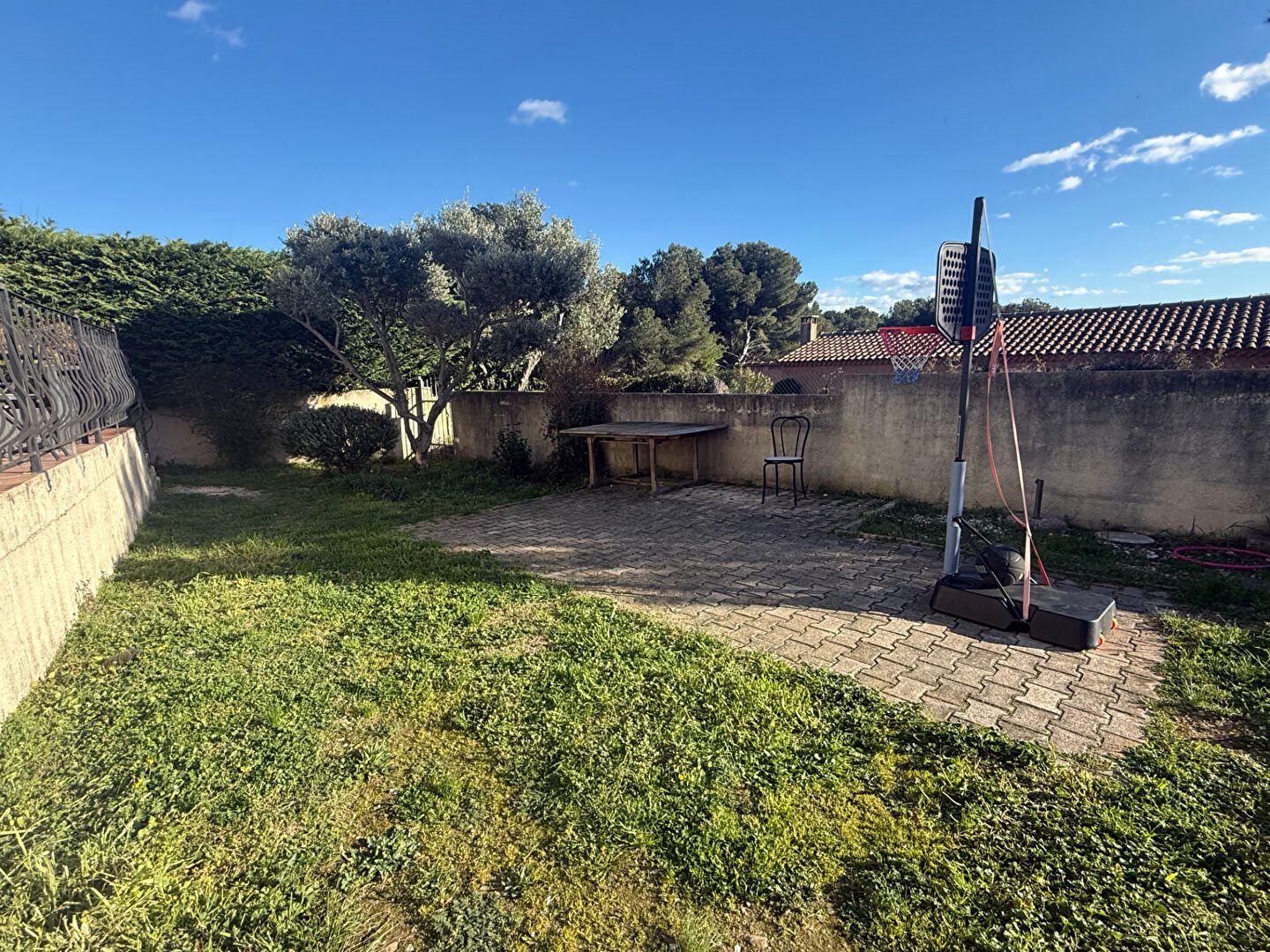 Maison à vendre, 98m², Saint-Mitre-les-Remparts