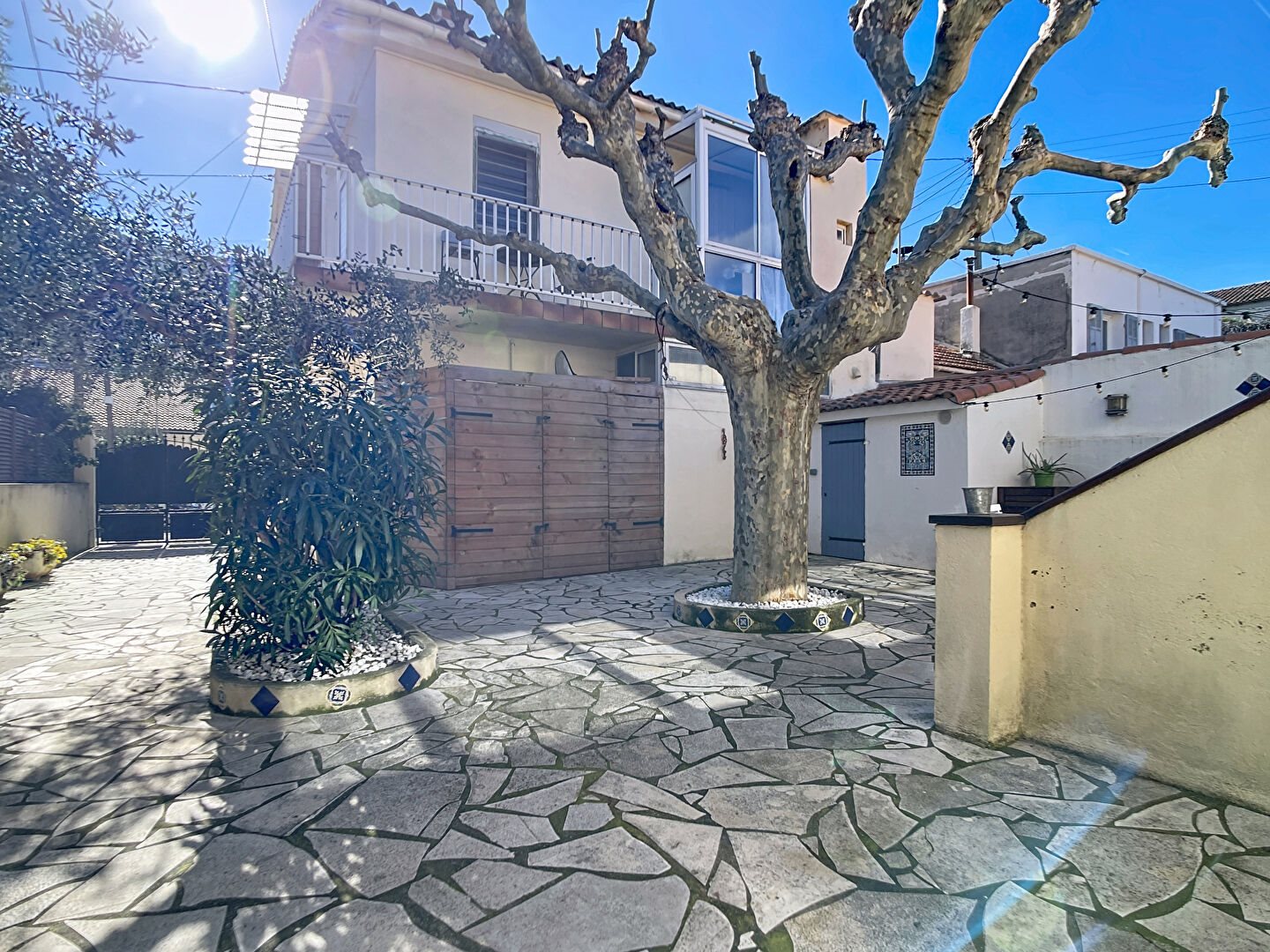 Maison à louer, 198m², Marseille 8ème