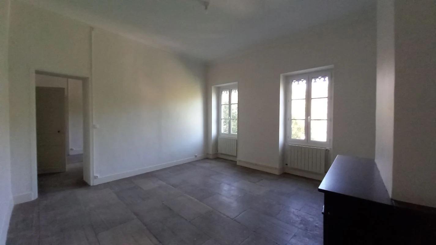 Appartement à louer, 107m², Nîmes