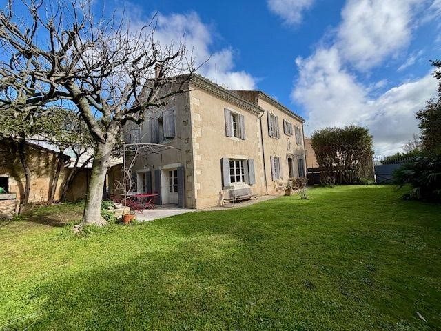Maison à vendre, 260m², Nîmes