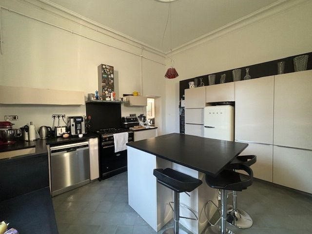 Maison à vendre, 260m², Nîmes