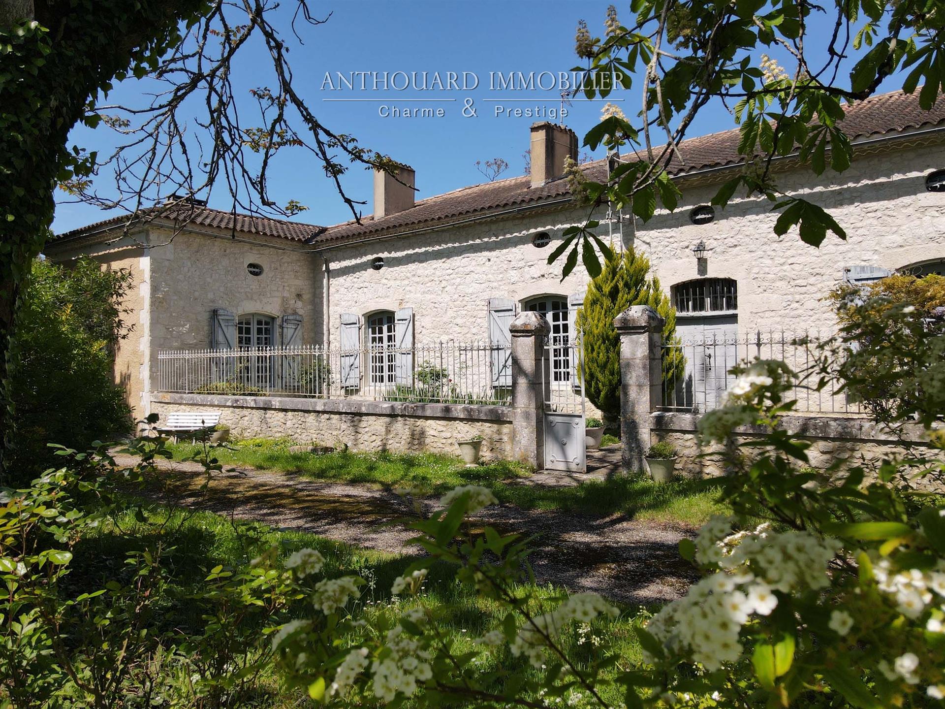 Chartreuse et sa maison d'amis, 14ha