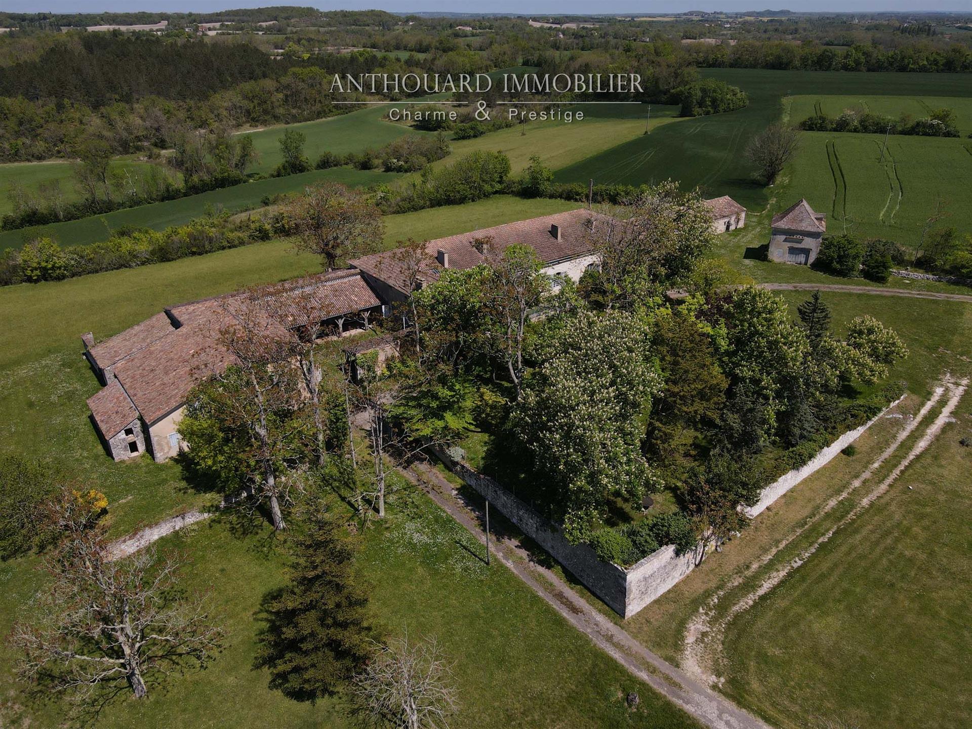 Chartreuse and its guest house, 14ha