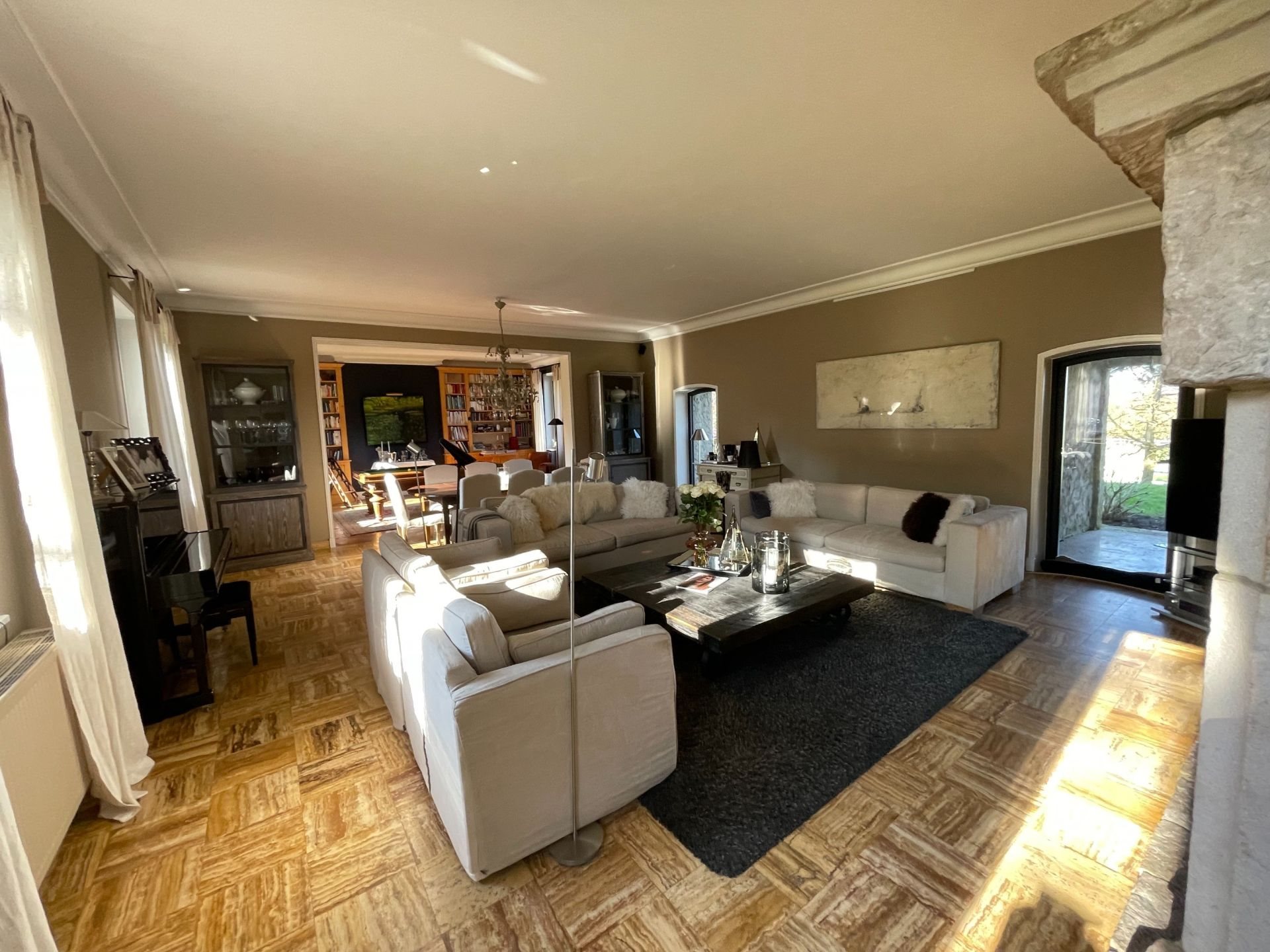 Maison à vendre, 533m², Mont-Saint-Eloi